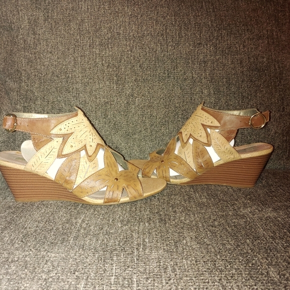 2in wedge sandals